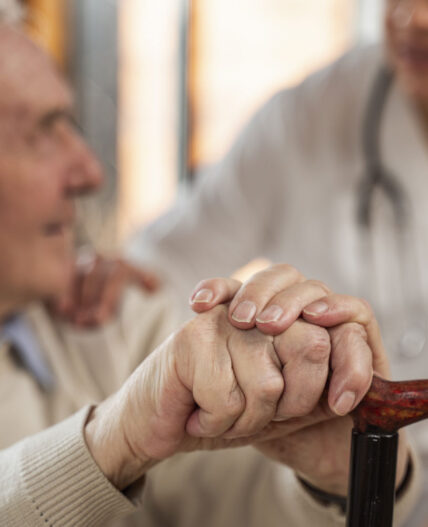 Equipe mobile de gériatrie territoriale (EMGT)